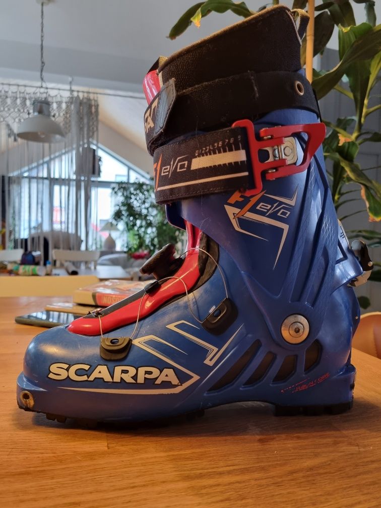 Scarpa F1 rozm 28cm stan bdb buty skiturowe skitourowe