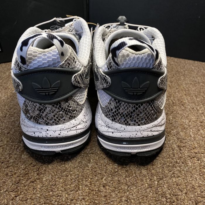 44⅔. Кросівки adidas Hyperturf