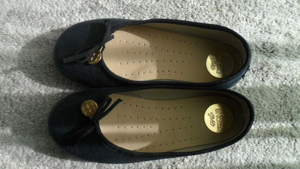 Sandálias Conguitos nº29 usadas