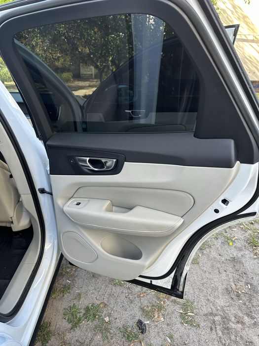 Volvo xc60, t6 320h.p.