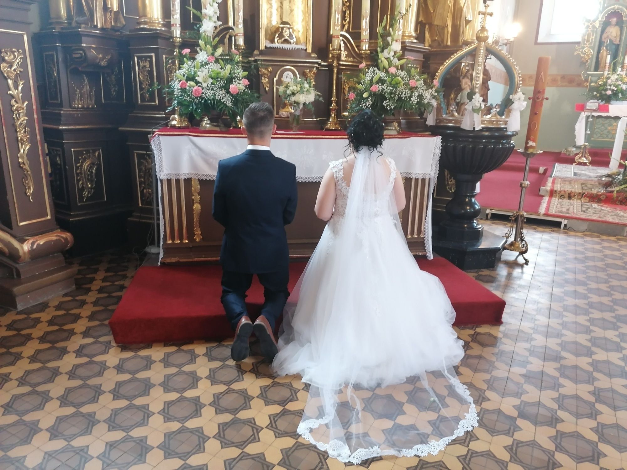 Sprzedam  suknie ślubną