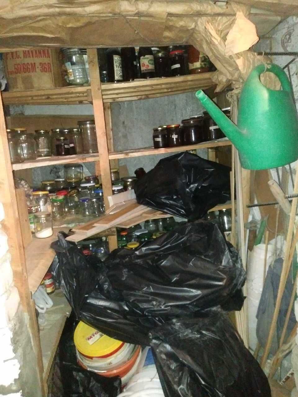 Opróżnianie mieszkań piwnic garaży  wywóz odpadów przeprowadzki