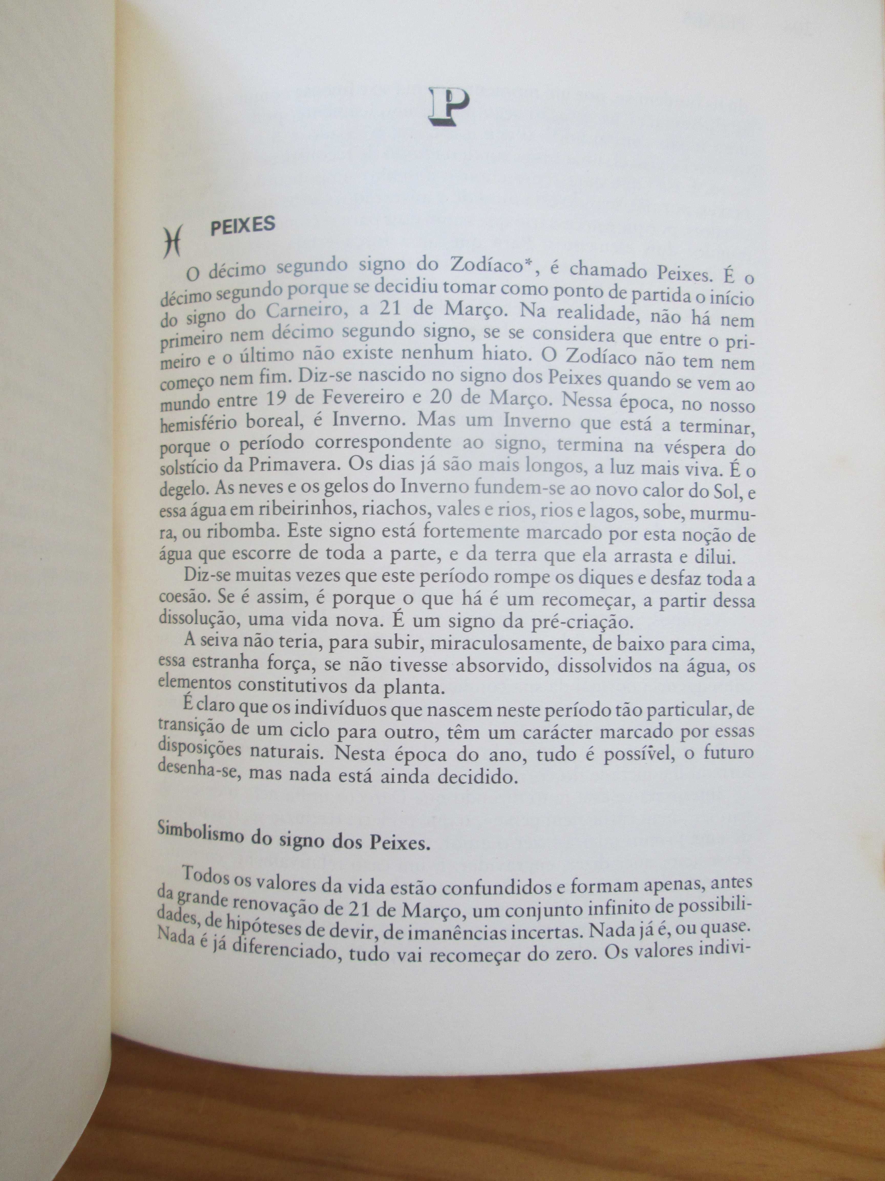 Dicionário de Astrologia, de Michèle Curcio
