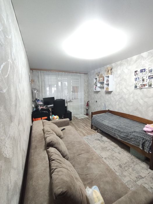 Продам 1 кімнатну квартиру в центрі міста