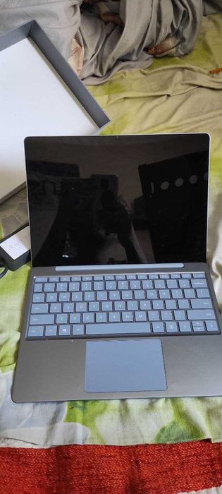 microsoft surface laptop go model 1943(несправний контролер живлення)