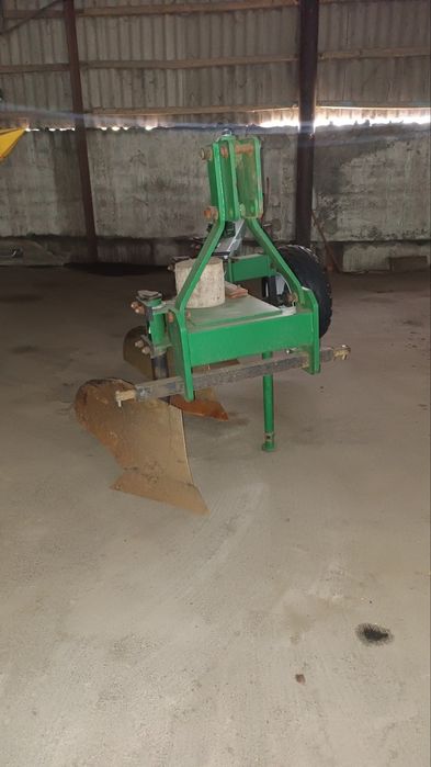 Плуг ПЛН 5-35, п'ятикорпусний, навісний, стан НОВОГО, 2000 р.в.