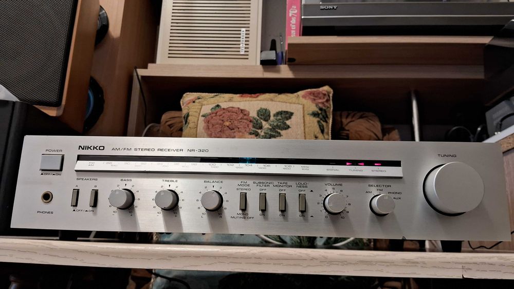 Підсилювач  Nikko NR-320 AM/FM Stereo Receiver