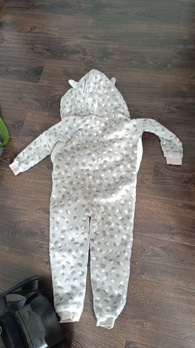 Piżama jednoczęściowa 5-6 lat