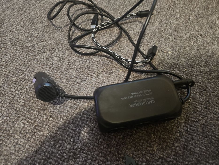 rozdzielacz samochodowy 3x Plus USB