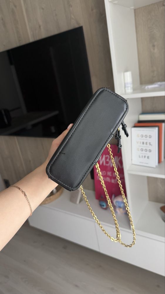 Маленька сумочка чорна zara