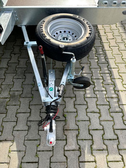 Laweta Wynajem 2500 DMC Wypożyczalnia Lawet Przyczep