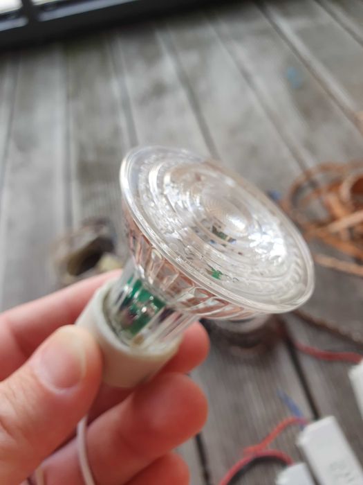Żarówka LED OSRAM 40mA 36 stopni 4,3W 3000K