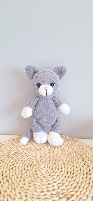 Pluszowa maskotka kotek