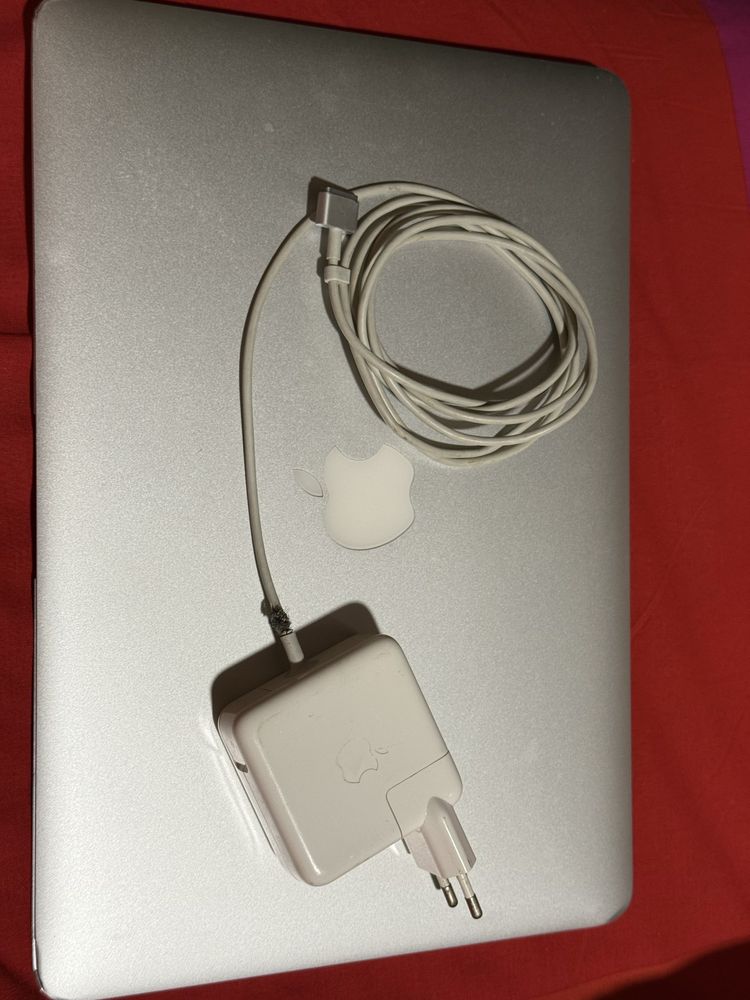 Macbook Air 13’ mid 2012 256Гб