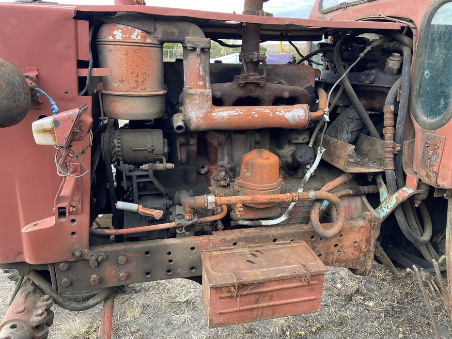 Трактор ЮМЗ , запчастини ЮМЗ, шини ЮМЗ (Разборка ЮМЗ)