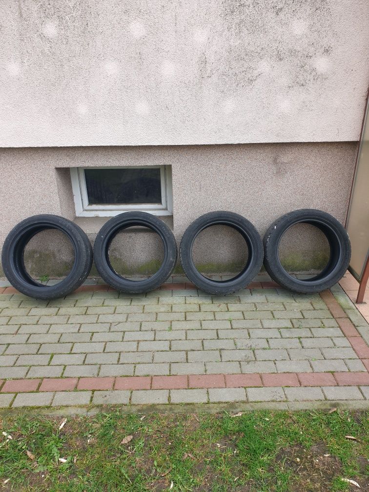 Opony letnie 215/45 R17