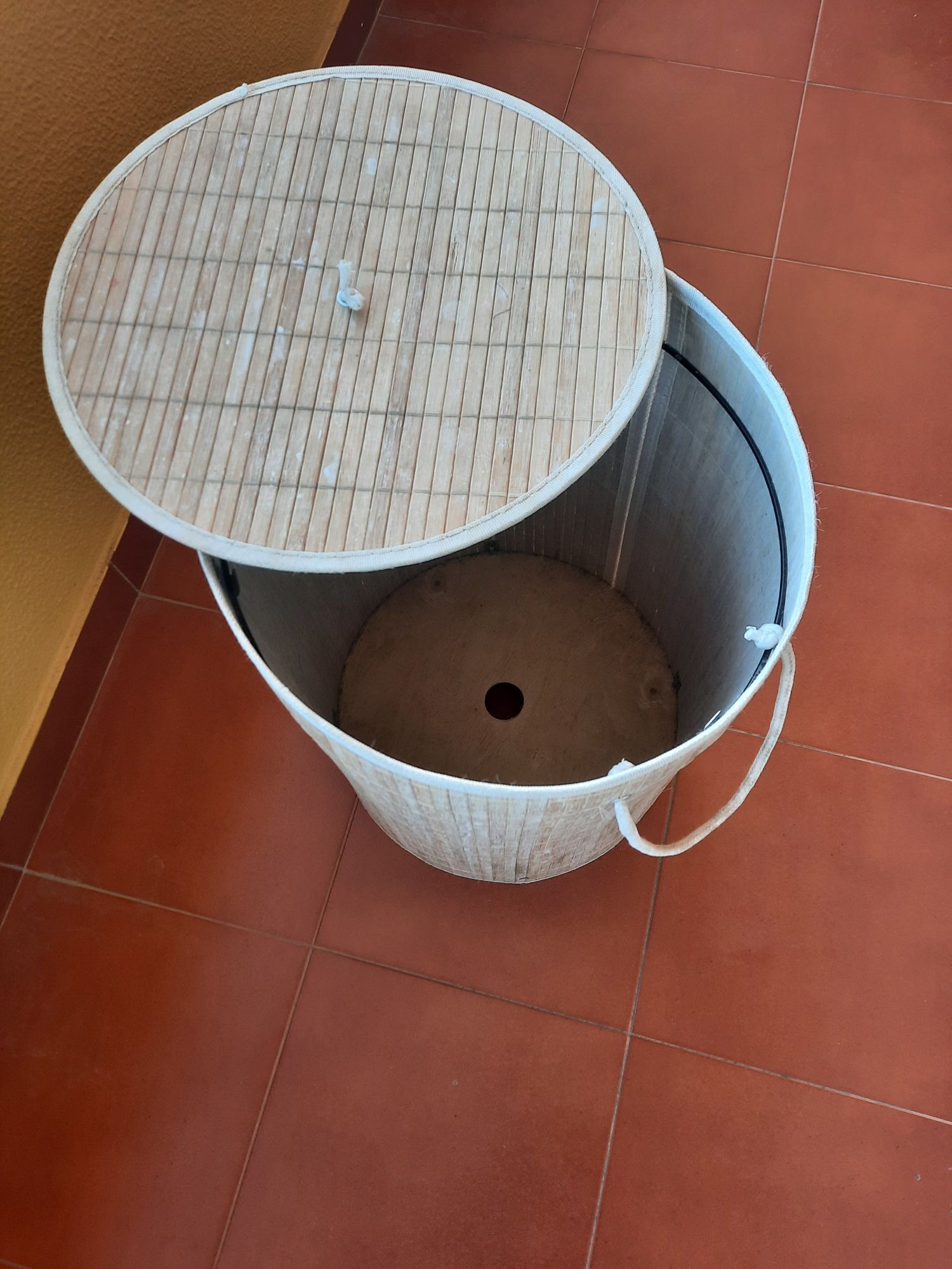 Cesto da roupa suja