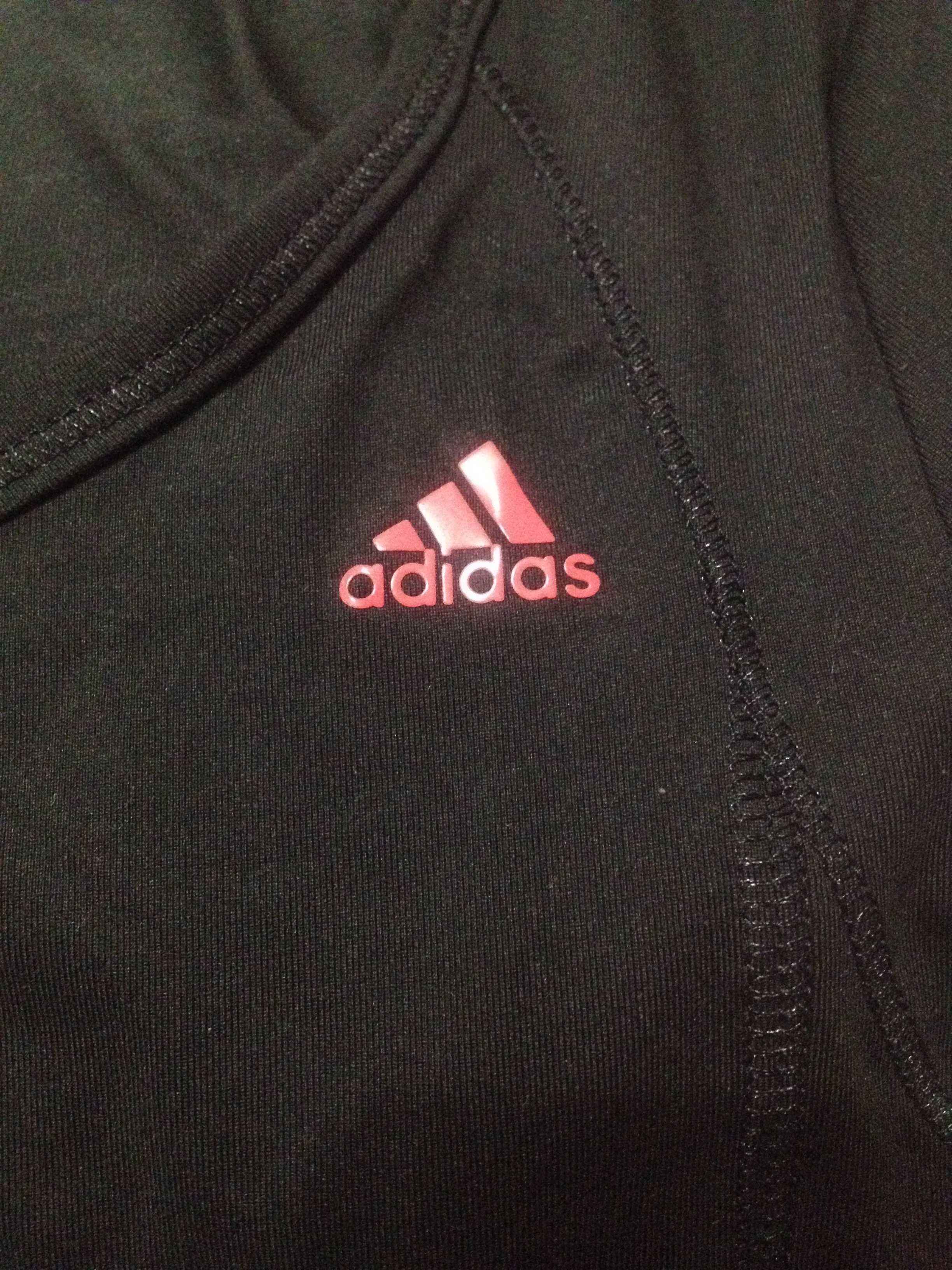 Футболка черная с розовыми лампасами adidas climalite
