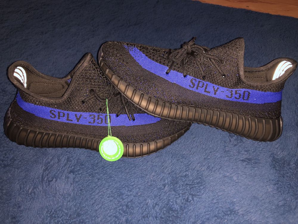 Yeezy Boost 350 V2 Dazzling Blue