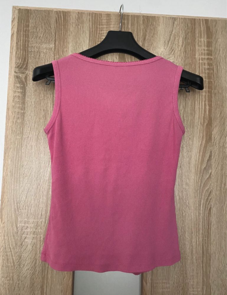 Różowa koszulka bluzka prążkowana na ramiączka