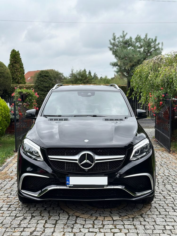 Wynajem bez kaucji bez limitu MERCEDES GLE SUV Wypożyczalnia aut Z-G