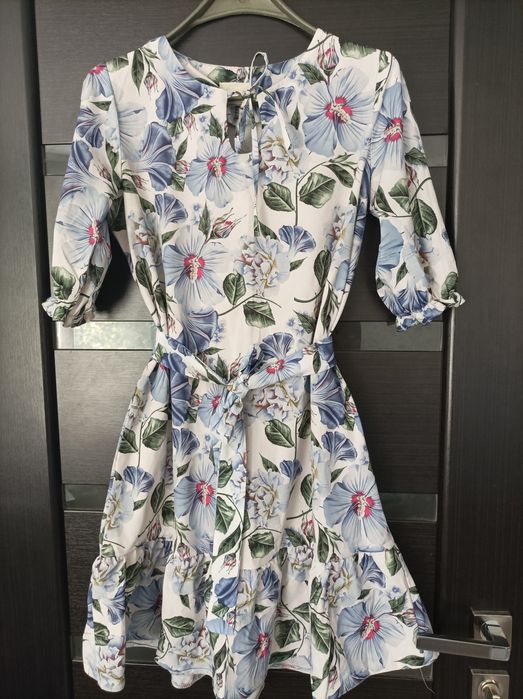 Жіноча літня сукня