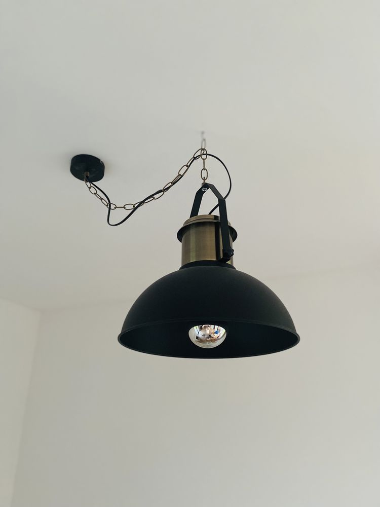 Sprzedam lampe retro w kolorze czarnym