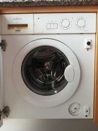 Máquina de lavar roupa Zanussi ZWI 285