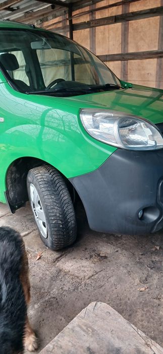 Рено Кенго Максі база