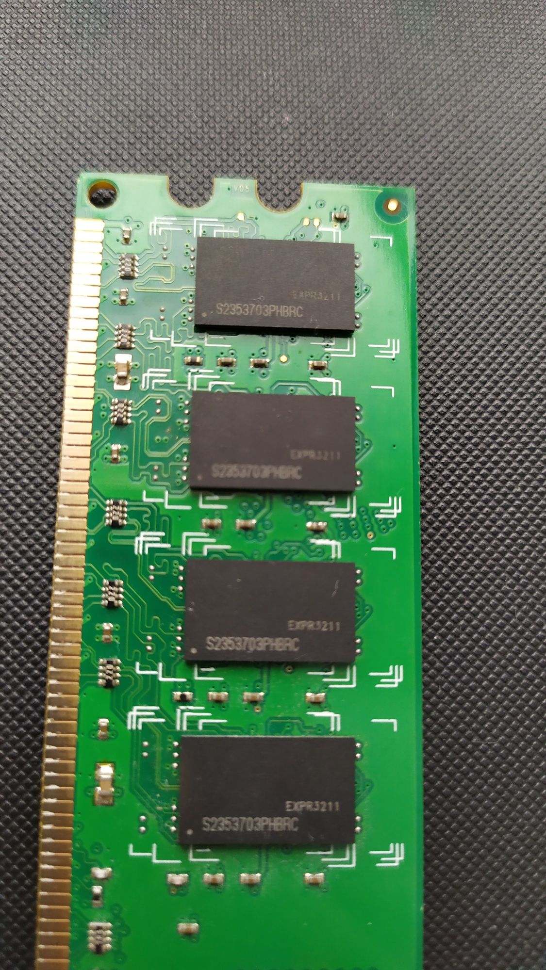 Оперативная память GR800D264L6/1G DDR2, 1GB PC2-6400DIMM ,E20101A 1×2G