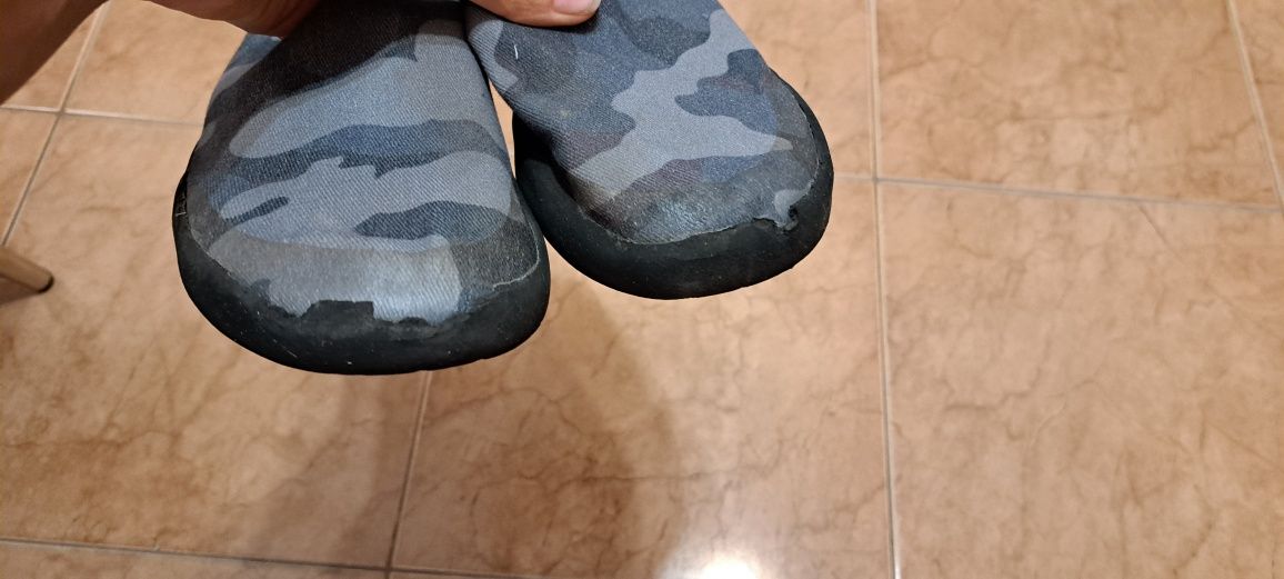 Слипоны Oofos кеды