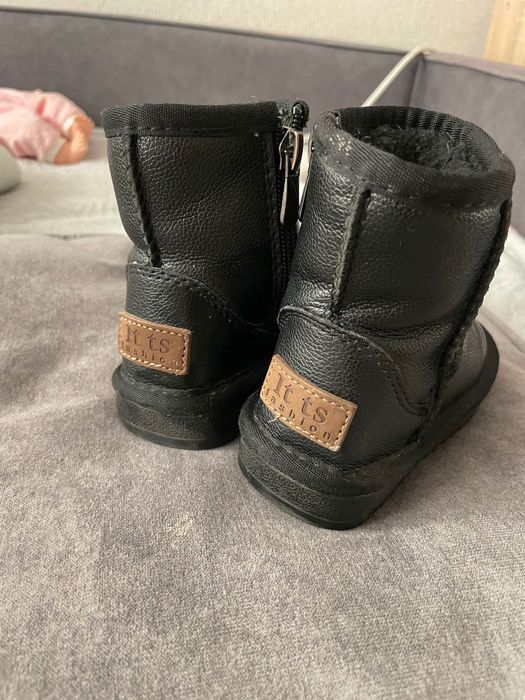 Продам угги дитячі, дитяче взуття