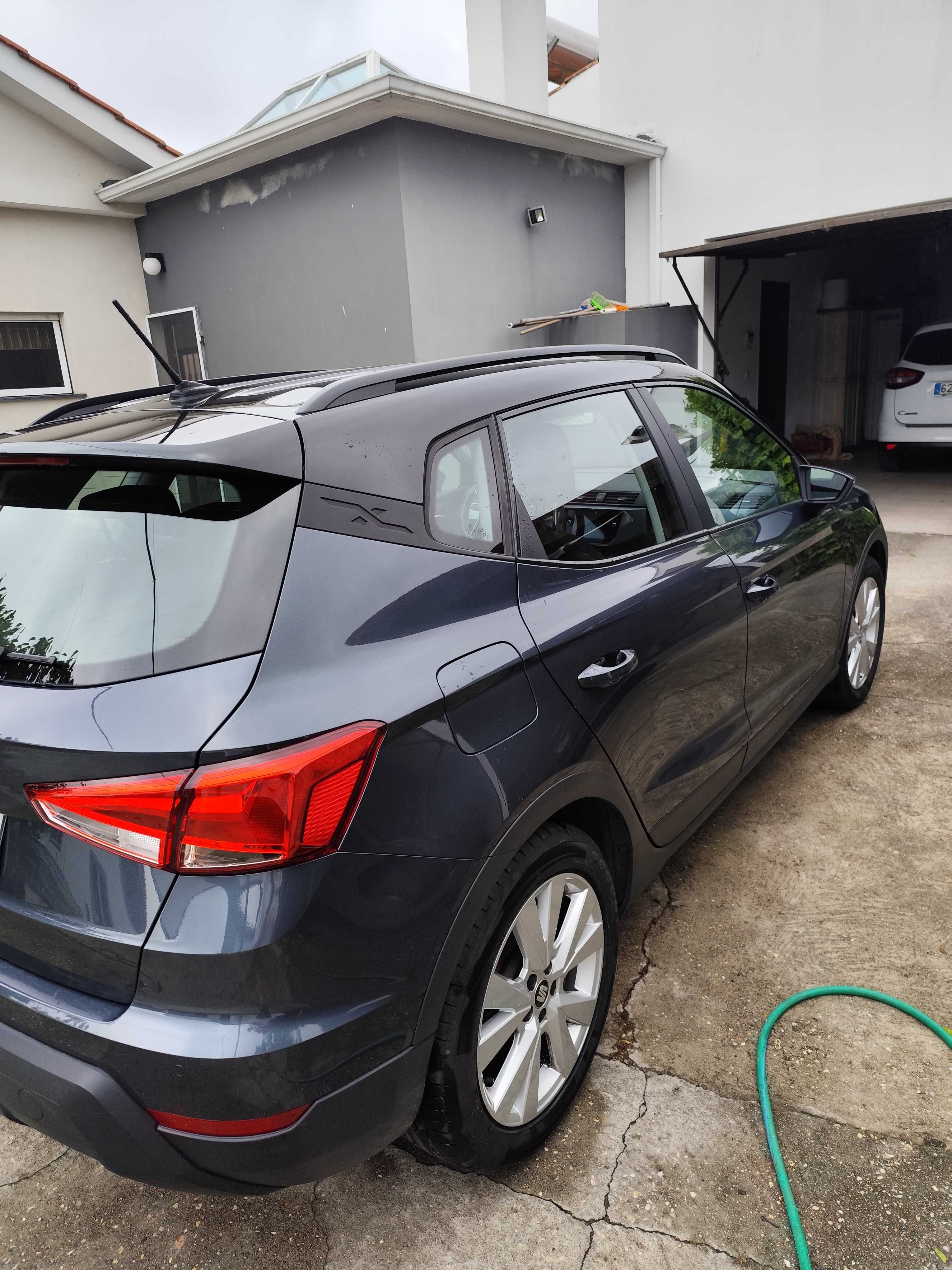 SEAT Arona com poucos KMS