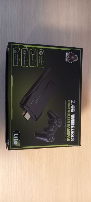 Продаю нову ігрову приставку Game Stick Lite 64 ГБ