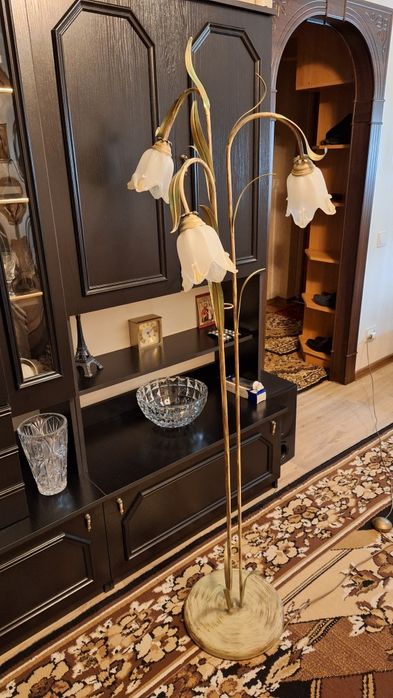 Напольный торшер.  Новый.