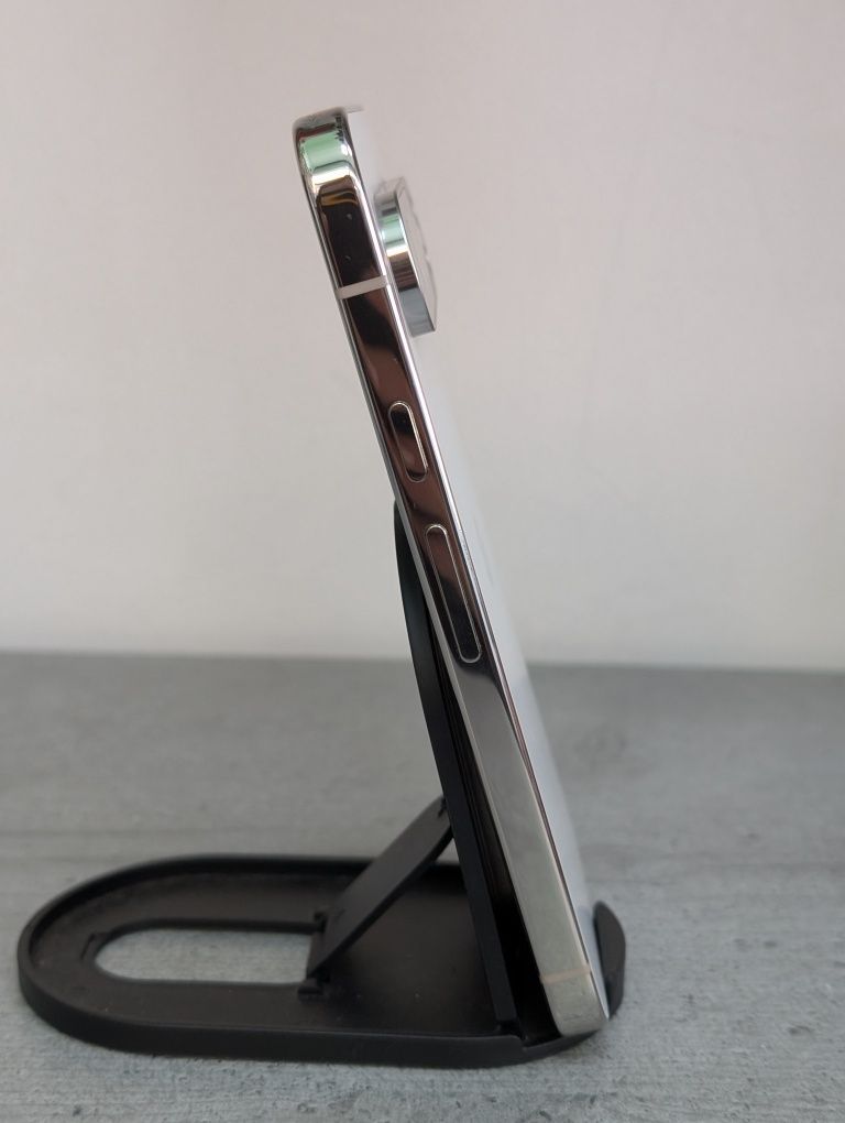 Google Pixel 9 Pro XL 128Gb  neverlook  смартфон