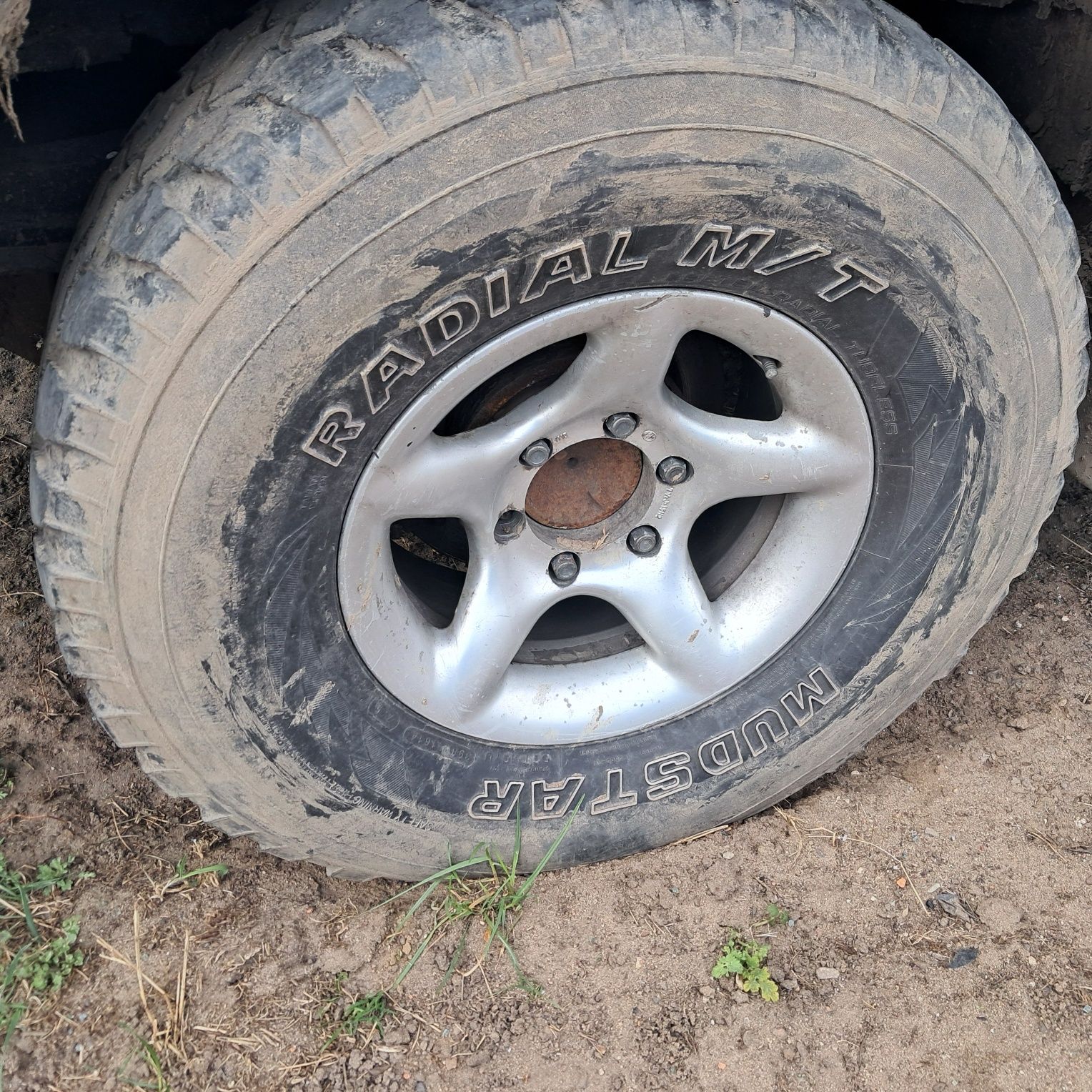 Alufelgi z oponami Mitsubishi Pajero