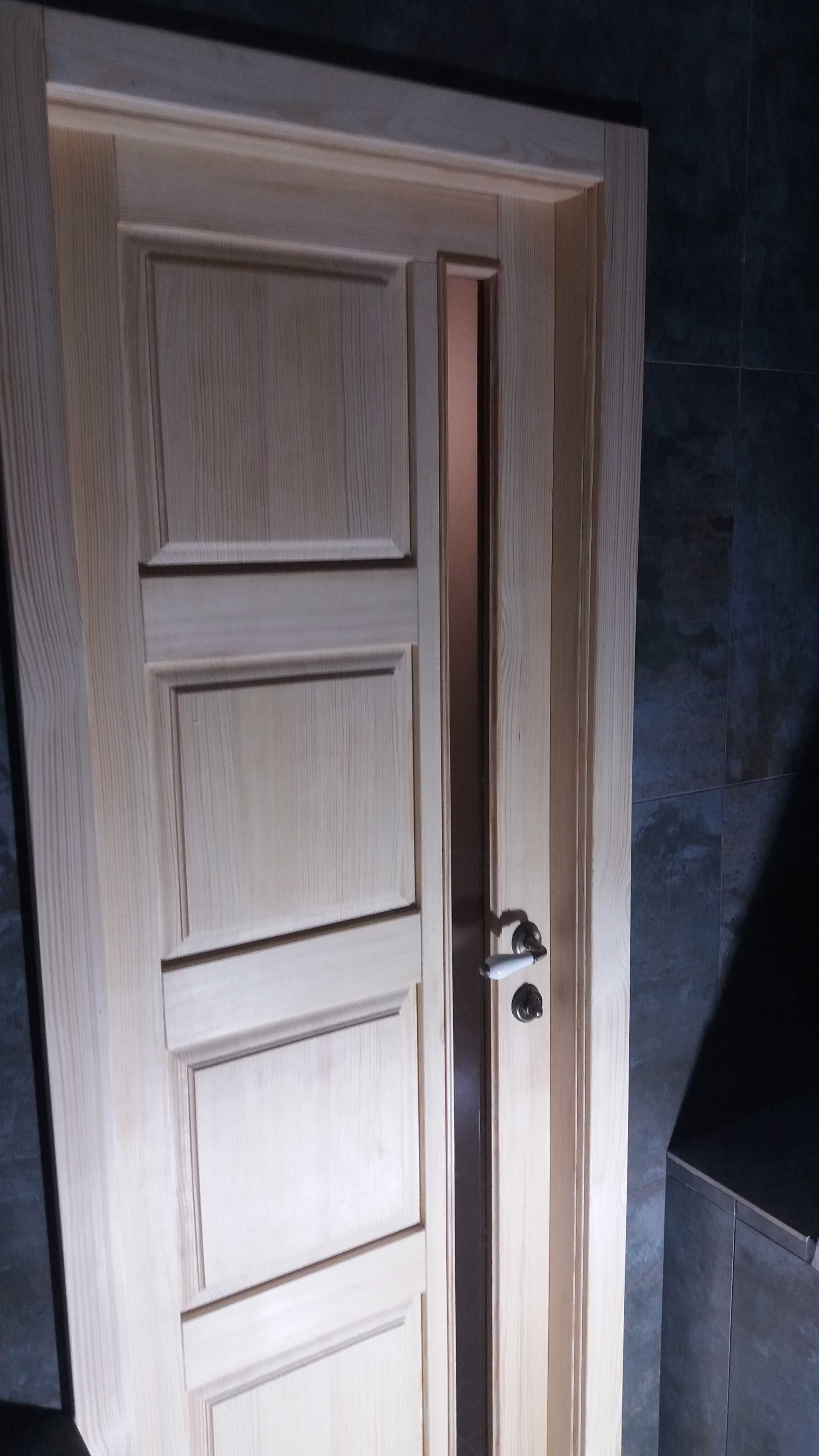 Двери деревянные межкомнатные сосна новые