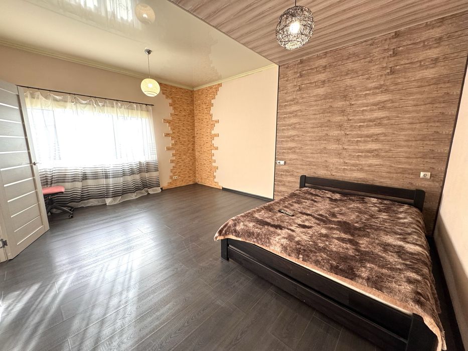 Уникальное предлодение. Центр!Квартира на земле.