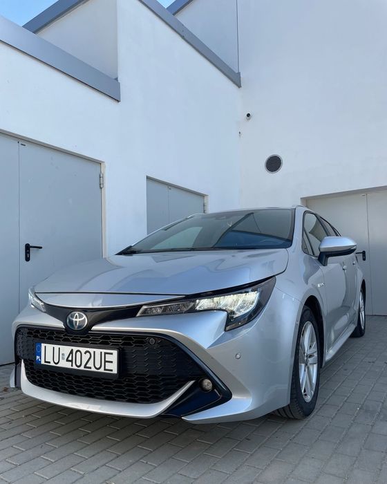 Toyota Corolla Toyota Corolla 1.8 Hybrid Touring Dynamic Business 65500 brutto 23%VAT