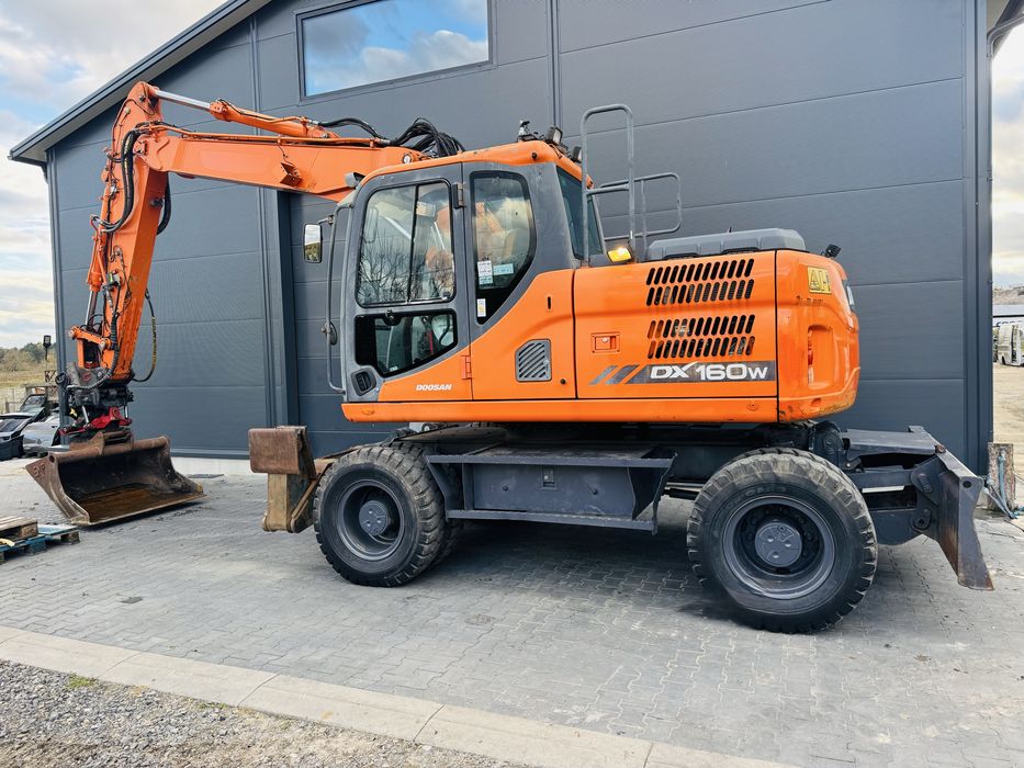 Koparka Doosan DX160W 2015r 6900mth rototil stan bardzo dobry