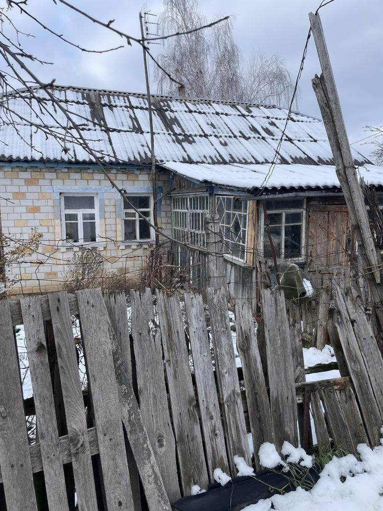Будинок 99 кв м  з просторою ділянкою 25 соток в с Забірʼя.