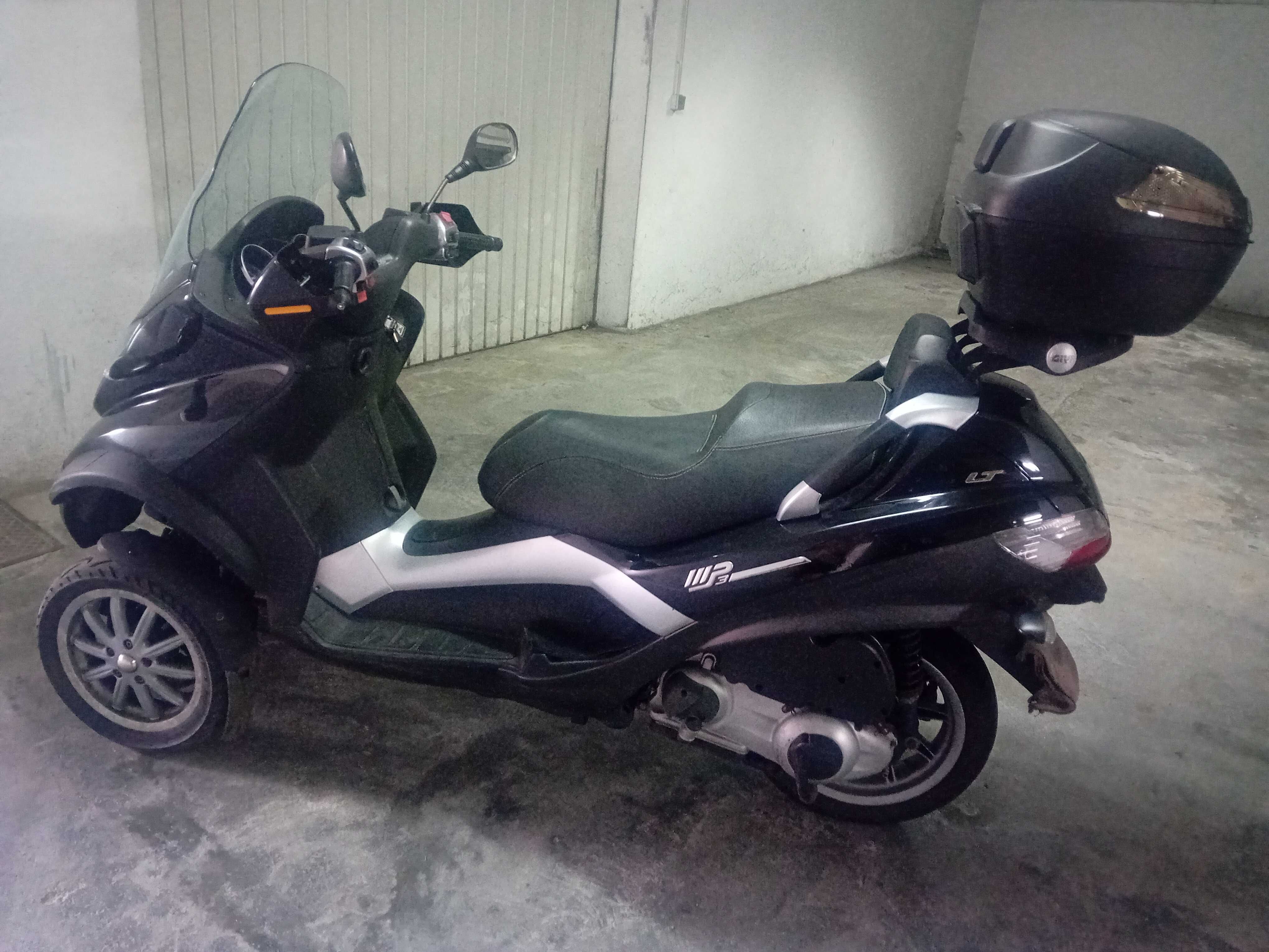 PIAGGIO  MP3 250 LT  ie , Impecavél