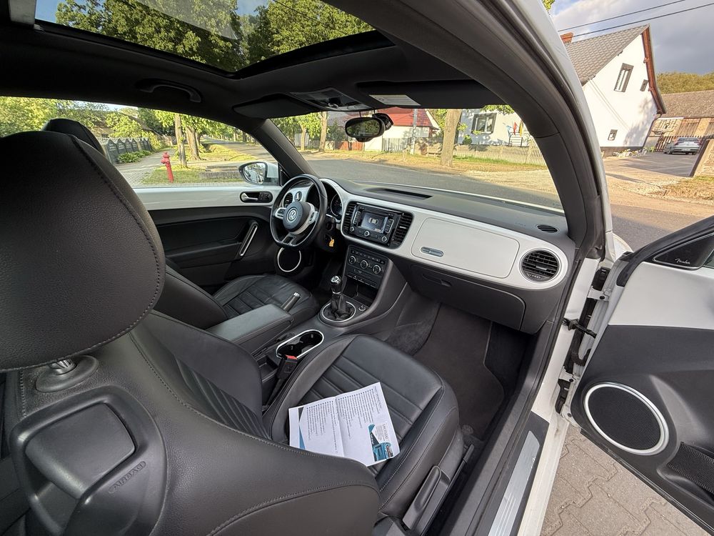 Volkswagen Beetle 1.4 Turbo 160km Biala perla nawigacja szyberdach