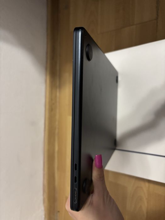 MacBooka Air 13.6 cala