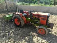 Trator Agria 8821 - 18cv com fresa e reboque