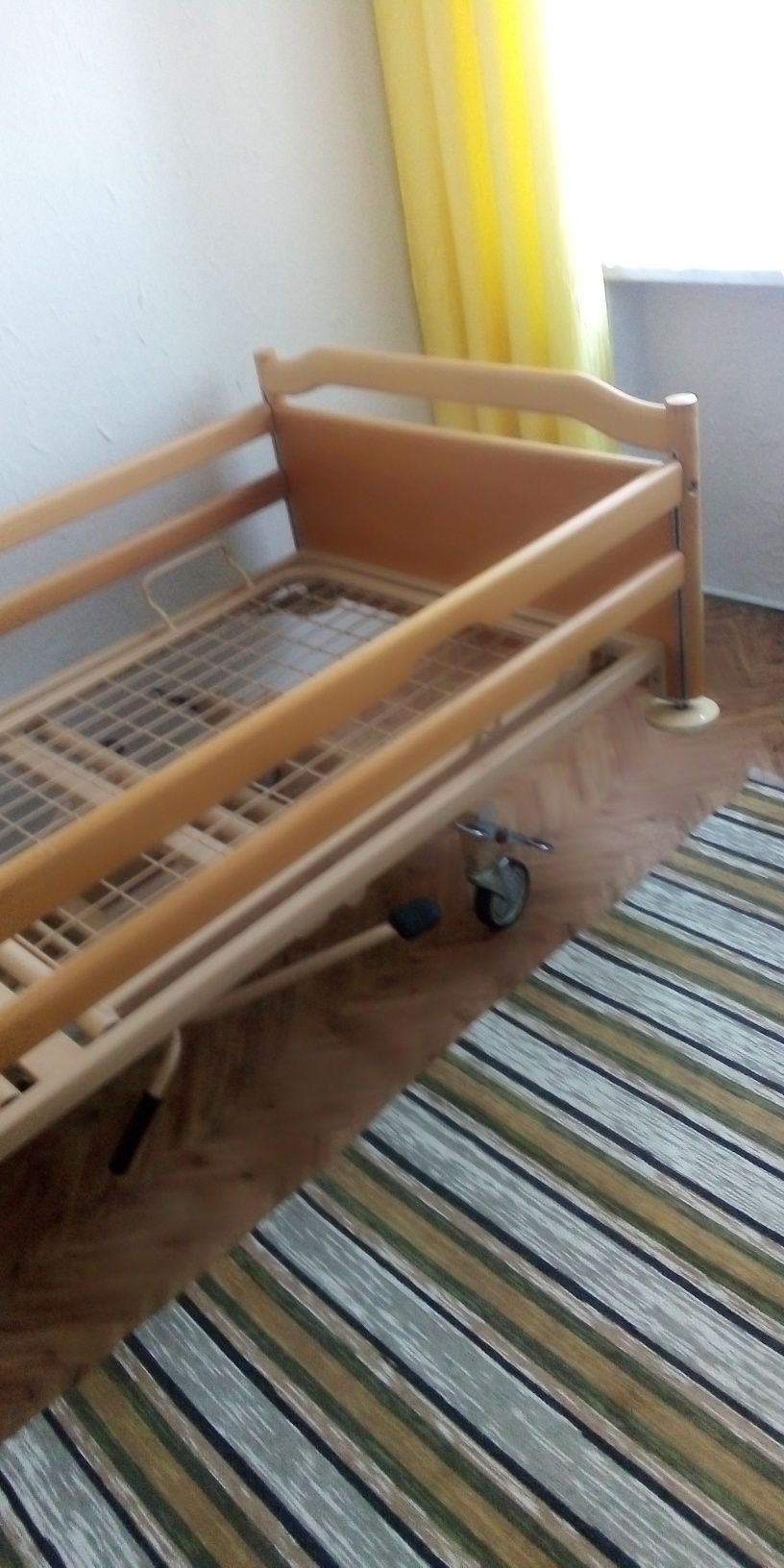 Łóżko dla Osoby Chorej