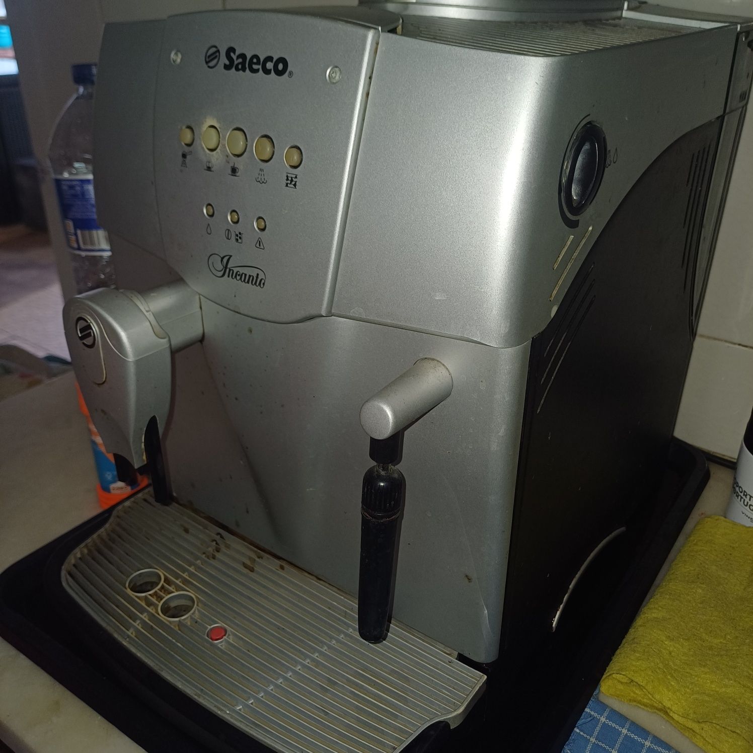 Maquina cafe Saeco avariada
