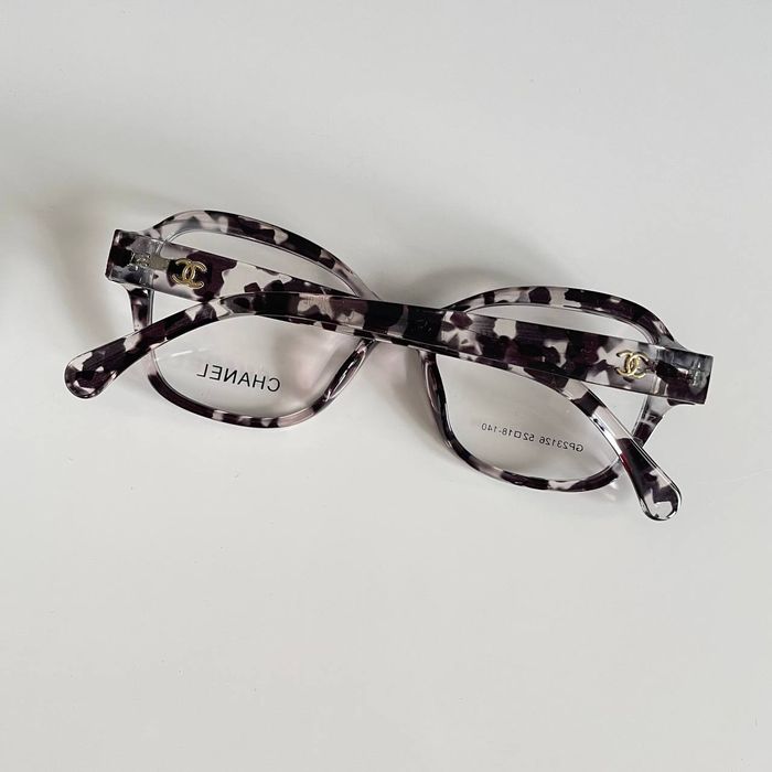 Stylowa oprawa do okularów korekcyjnych - modny design