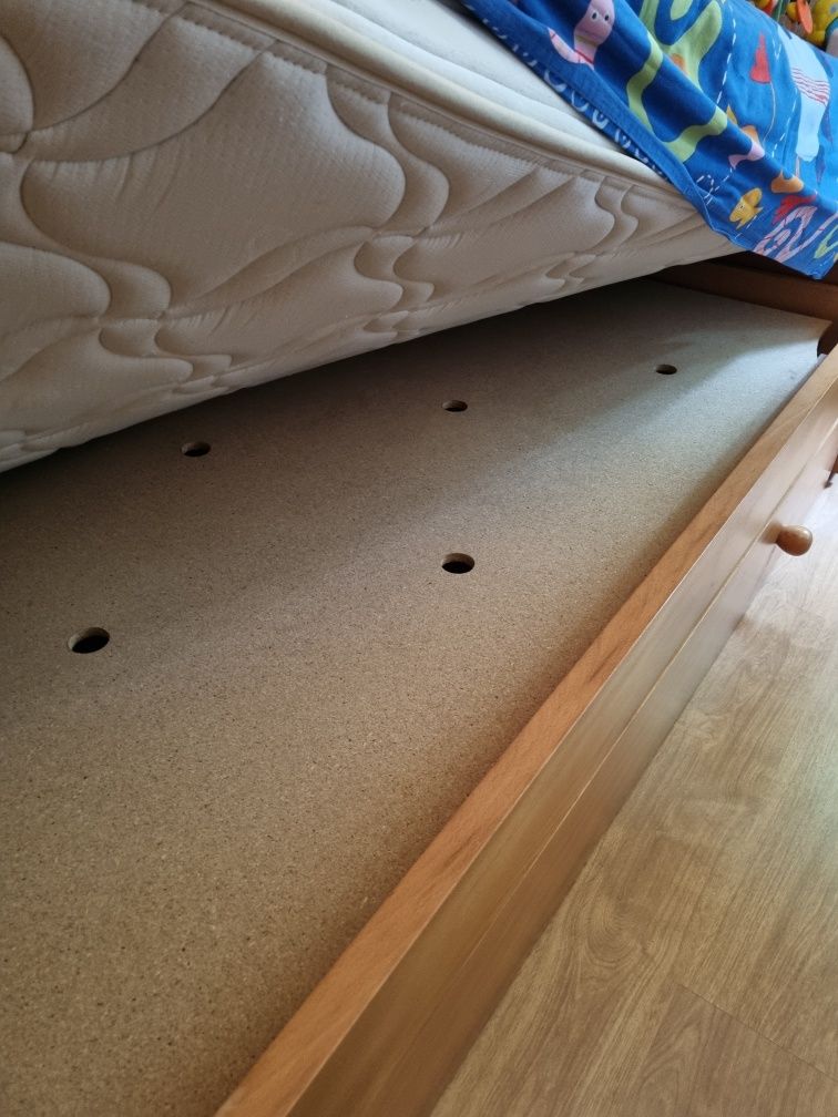 Cama solteiro com gavetas colchão Ikea